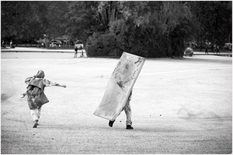 spectacle déambulatoire Je vous salue ma rue